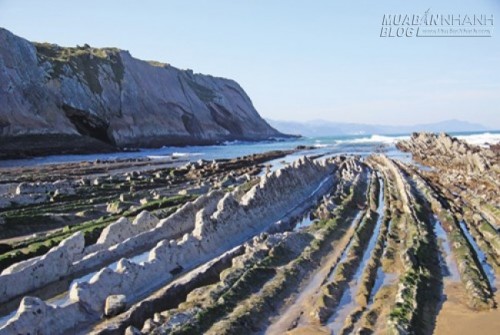 Những thành phố màu sắc ở xứ Basque