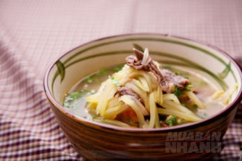 Công thức nấu canh thịt bò xoài xanh thơm ngon bổ dưỡng cho ngày hè