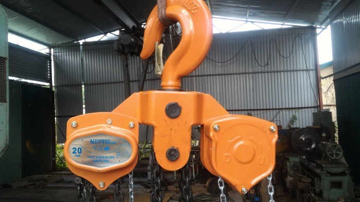 Giá pa lăng xích kéo tay 1 tấn tại TPHCM