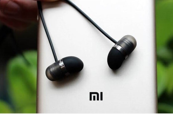 3 cách giúp bạn chọn tai nghe tốt giá mềm