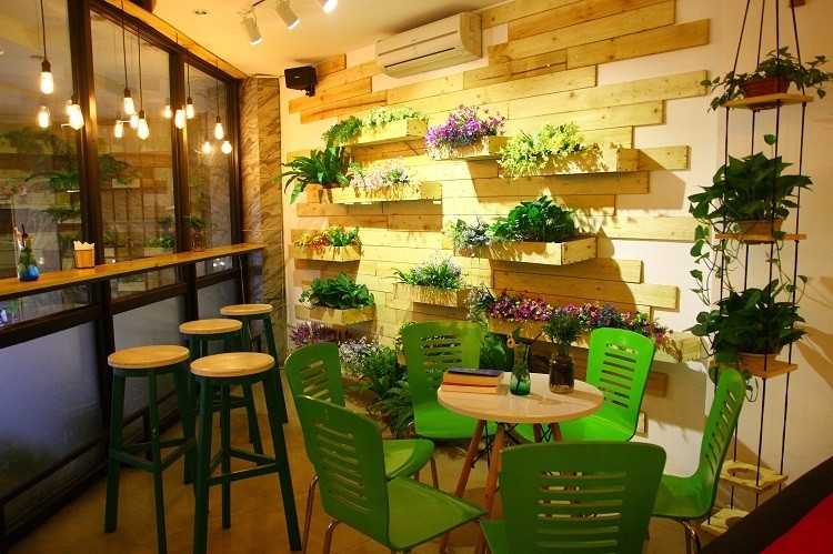 10 Mẫu bàn ghế tạo nên sức hút cho các quán(7)
