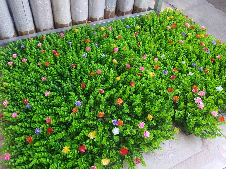 Tại sao nên chọn cỏ nhựa trang trí tường?(2)