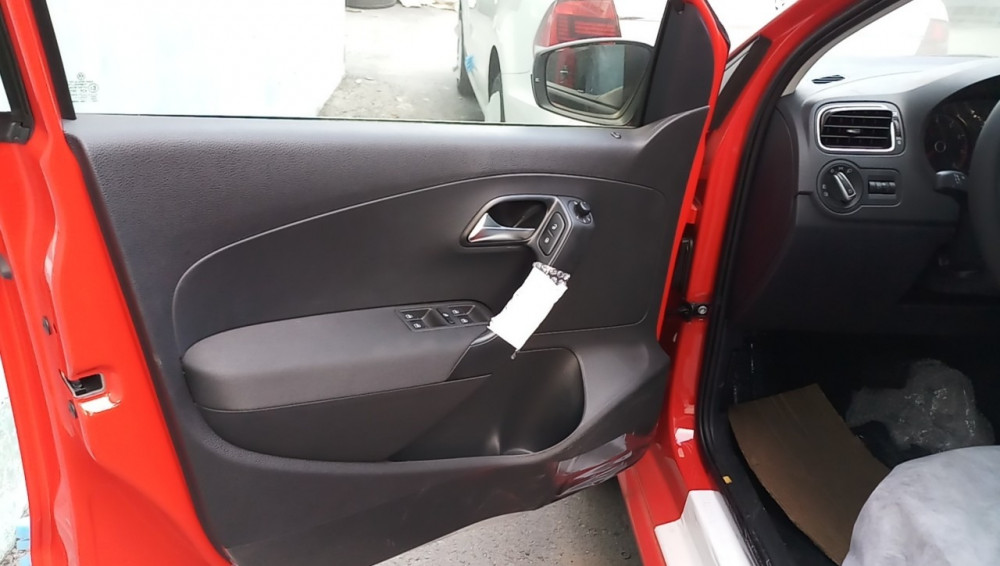 Đánh giá xe Volkswagen Cross Polo 2018