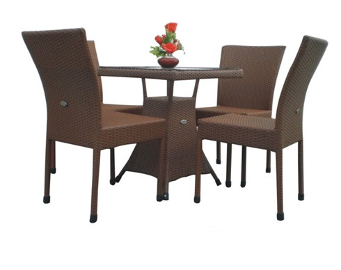 Có nên mua bàn ghế nhựa giả mây