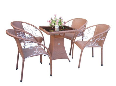 Có nên mua bàn ghế nhựa giả mây