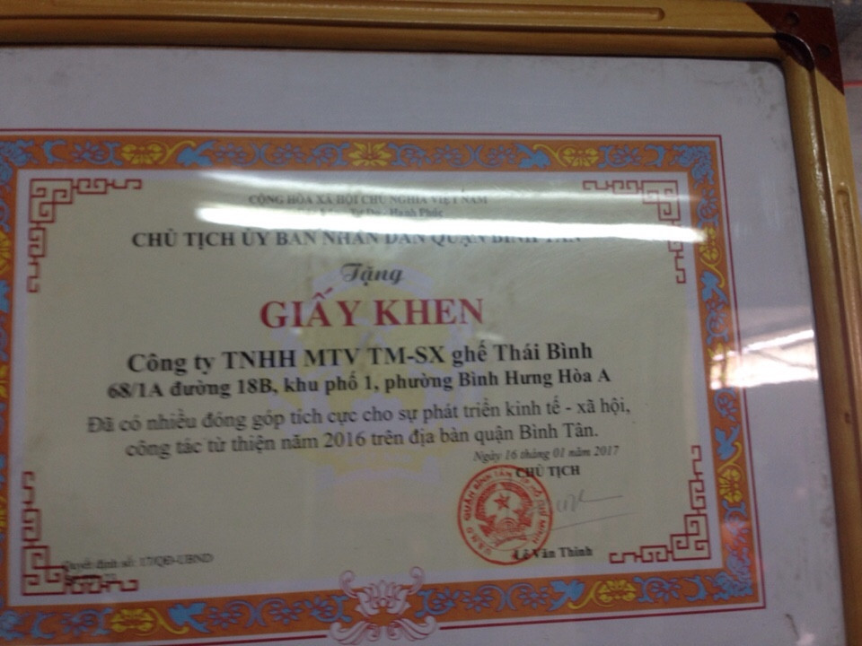 ghe-may-ban-ghe-cafe-gia-xuong