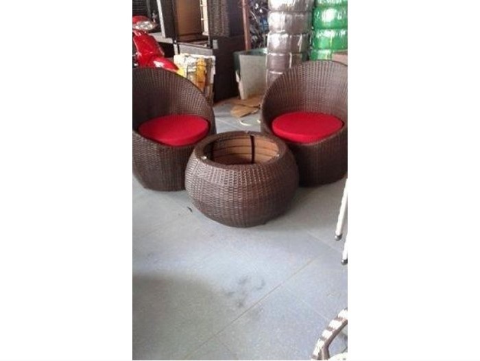 Nên chọn những mẫu bàn ghế sofa cafe đẹp giá rẻ tại TPHCM dễ sử dụng và tiện nghi