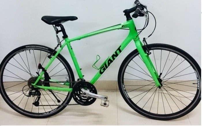 Mua xe đạp điện thể thao touring Giant Escape sở hữu nên không