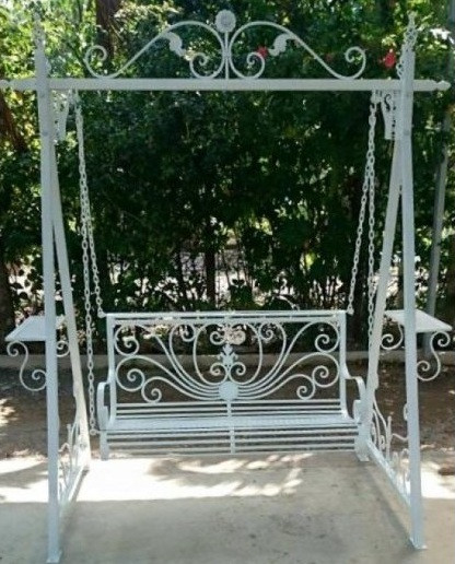 Mua xích đu sắt nghệ thuật tại TPHCM