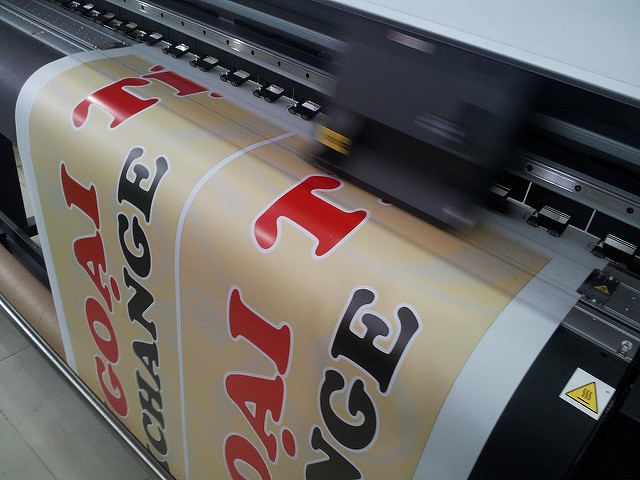 In backlit film hộp đèn mini - in backlit film mực dầu trên máy Nhật hiện đại