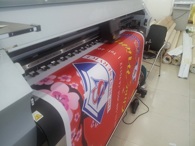 In silk - in phông nền sự kiện mừng xuân
