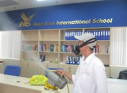 Phun không gian diệt côn trùng bay bằng máy phun sương ULV chuyên dụng