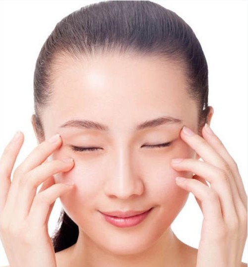 Hướng dẫn làm serum dưỡng trắng da với Alpha Arbutin