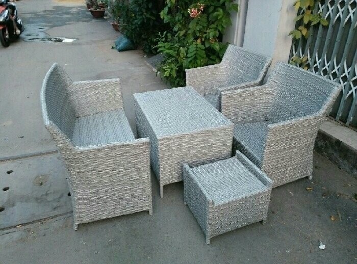 Những điều nên và không nên khi chọn mua bàn ghế nhựa giả mây cho quán cafe