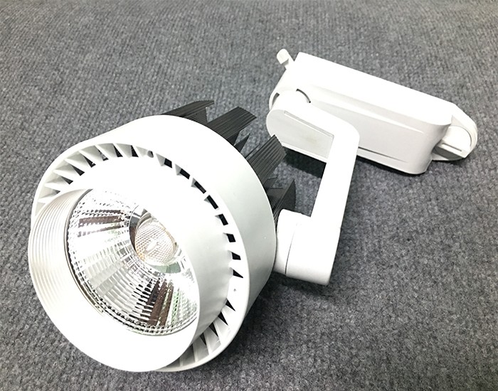 Đặc điểm chung đèn led rọi ray 30w COB siêu sáng