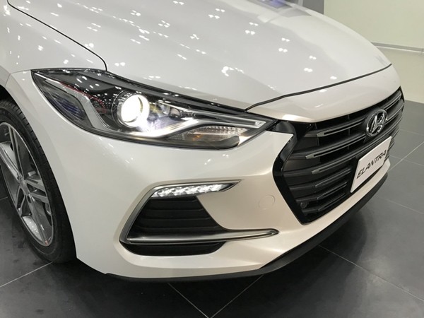 Đánh giá chi tiết Hyundai Elantra Sport 2018 vừa ra mắt