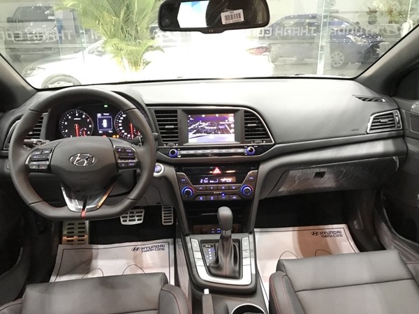 Đánh giá chi tiết Hyundai Elantra Sport 2018 vừa ra mắt