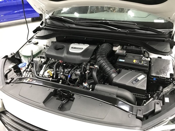 Đánh giá chi tiết Hyundai Elantra Sport 2018 vừa ra mắt