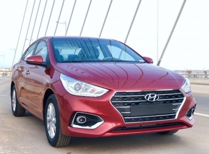 Giá xe Hyundai Accent 2018 mới nhất(1)