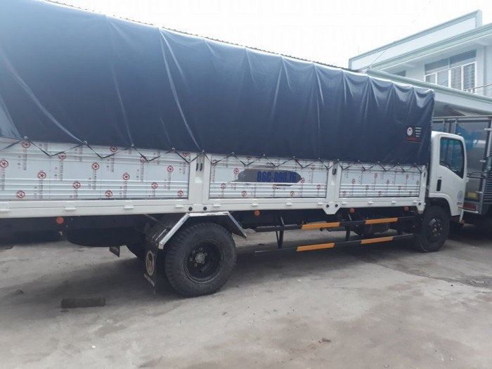 Mua xe tải Isuzu 8.2 tấn Vĩnh Phát tại miền Nam ở đâu?