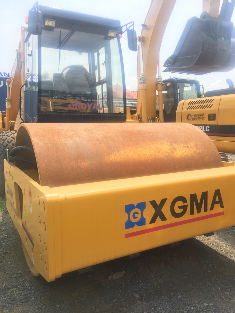 Kinh nghiệm mua xe lu bạn cần biết