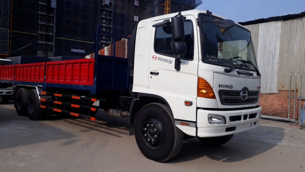 Mua xe tải Hino trả góp(1)