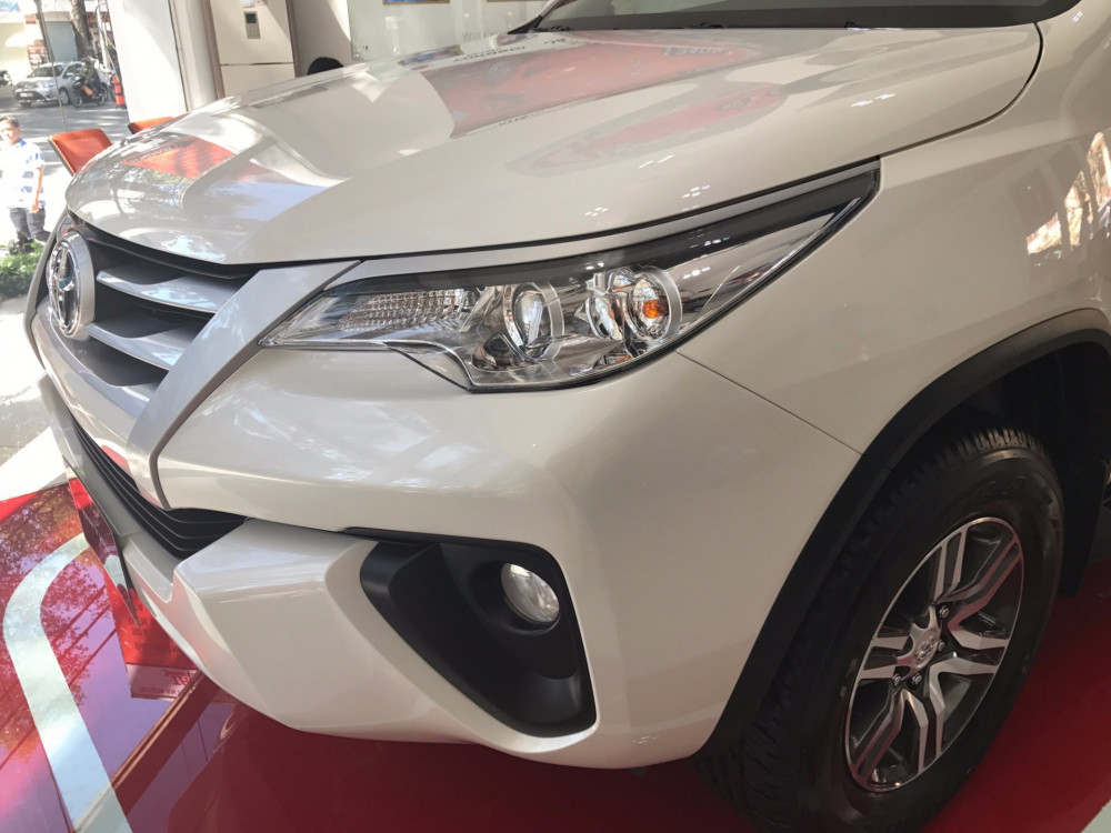Đánh giá xe Toyota Fortuner 2018