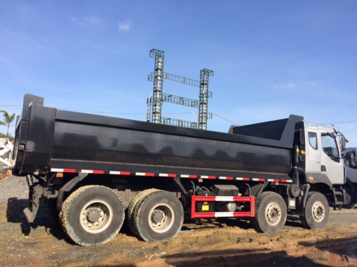 Đánh giá xe ben 4 chân Chenglong(1)