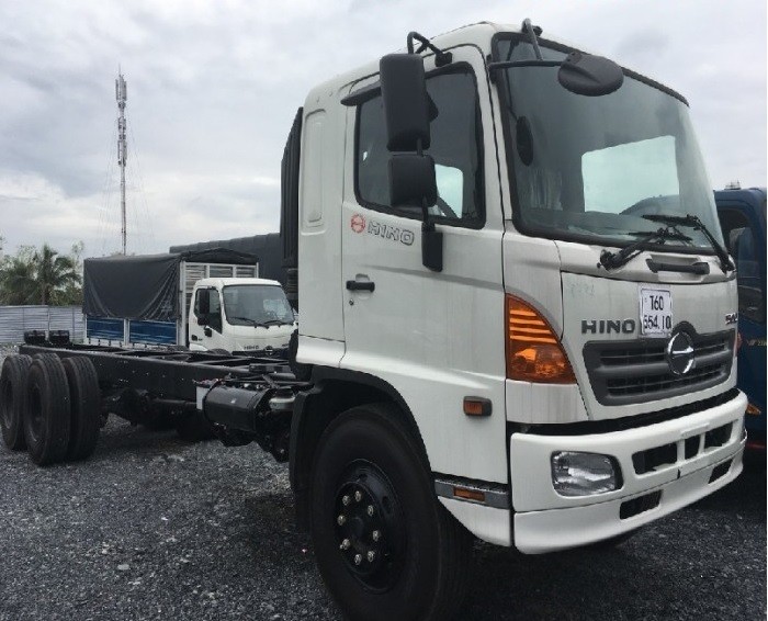 Giá xe tải Hino FL 16 tấn(4)