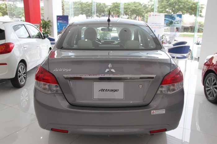 Đánh giá xe ô tô Mitsubishi Attrage 2018