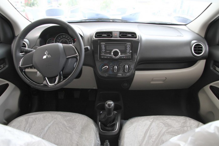 Đánh giá xe ô tô Mitsubishi Attrage 2018