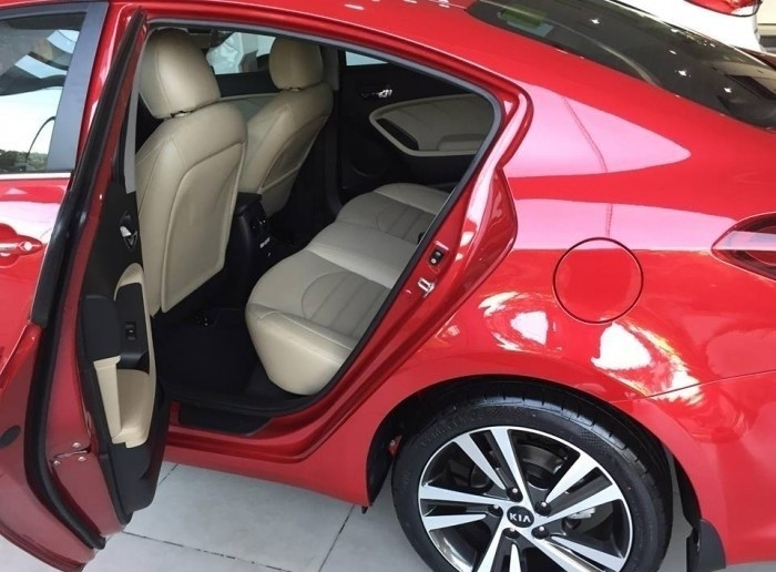 Đánh giá các phiên bản Kia Cerato 2018 về nội thất