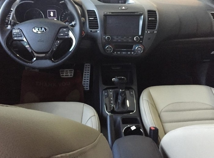 Đánh giá các phiên bản Kia Cerato 2018 về nội thất(1)