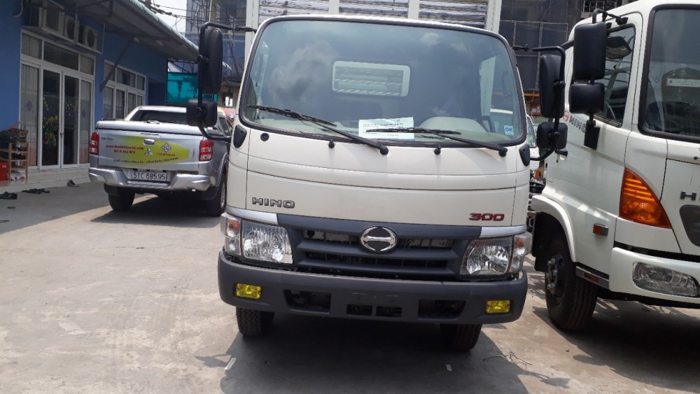 Hỏi nên mua xe tải Shacman hay xe tải Hino?