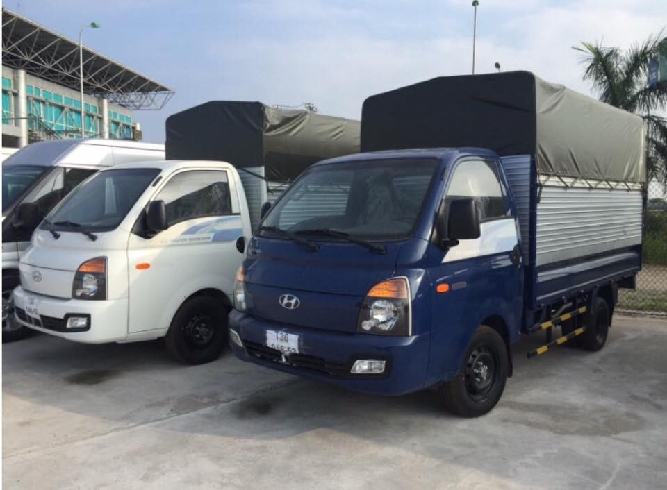 Nên chọn xe tải Hino hay xe tải Hyundai?