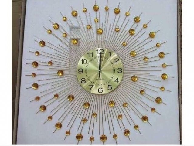 Mẫu đồng hồ trang trí phòng khách đẹp sang trọng