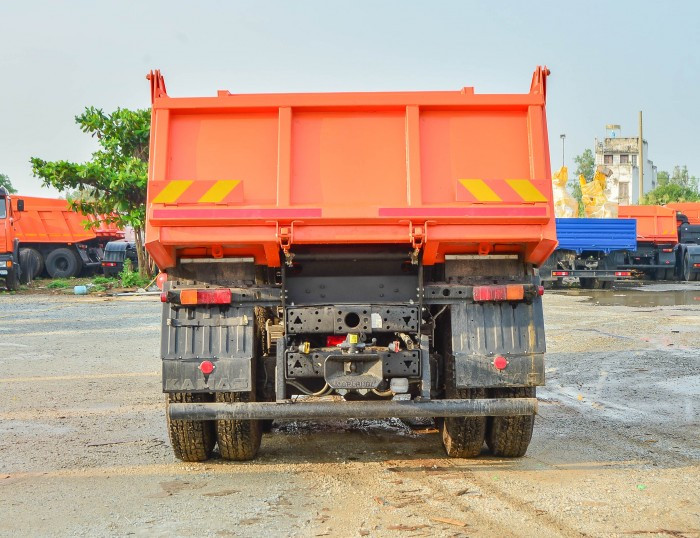 Thông số kỹ thuật xe ben Kamaz 3 cầu 65111(6X6) - Chinh phục mọi địa hình