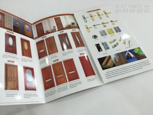 Hình ảnh về ấn phẩm in brochure sản phẩm cửa gỗ (2)