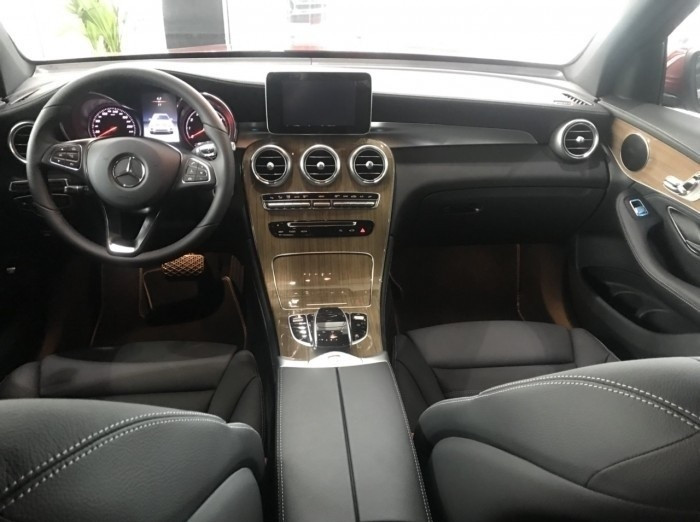 Trên đây là những thông tin về dòng xe Mercedes c250 hi vọng với những thông tin này bạn có thể quyết định có nên mua Mercedes c250 cũ hay không. Mua ô tô đã qua sử dụng, đừng bỏ qua những mẫu xe sang từ hương hiệu đình đám này nhé.