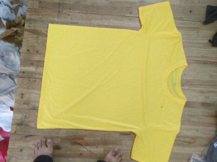 Xưởng nhận may số lượng lớn và bàn giao sớm nhất cho khách hàng. Ngoài nhận may áo thun ( mẫu mã khách hàng lựa chọn - yêu cầu ) xưởng còn nhận may áo sơ mi các loại và đặc biệt may đồng phục học sinh, sinh viên. Xưởng May Áo Thun Giá Rẻ còn nhận in ấn logo, thương hiệu, màu sắc đa dạng, chất liệu vải phong phú phù hợp với mọi yêu cầu của quý khách hàng.