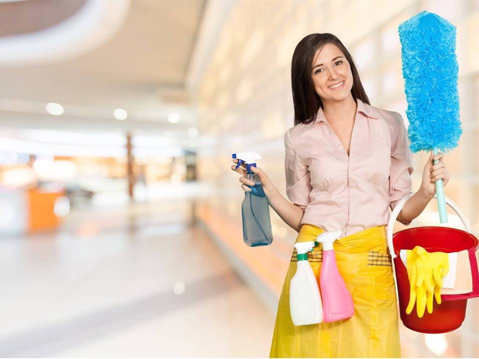 Tại sao chúng ta phải thuê nhân viên tạp vụ mà chúng ta không trực tiếp tuyển dụng và quản lý ?