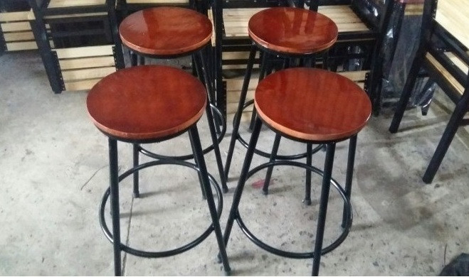 Bàn ghế cafe cũ thanh lý giá cực rẻ tại TPHCM