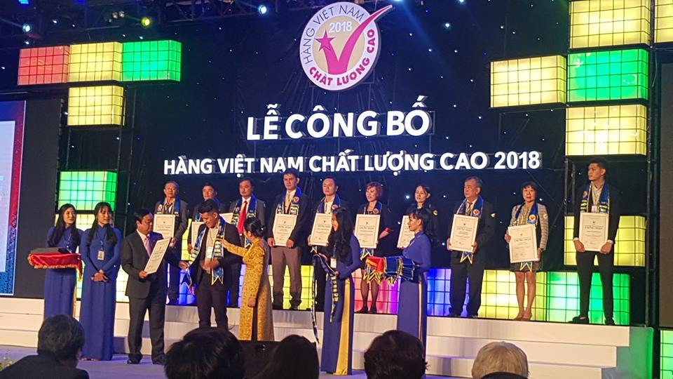 Công ty Tân Tân đạt chứng nhận hàng Việt Nam chất lượng cao