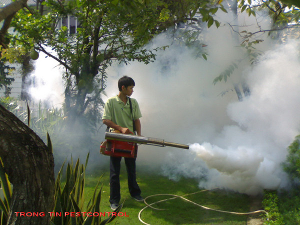 Máy phun khói thuốc diệt muỗi, côn trùng và sâu bọ cho nhà ở, vườn cây  nhập khẩu chính hãng