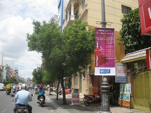 Treo phướn giá rẻ quận Hóc Môn(1)