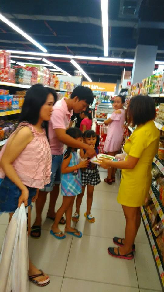 Chương trình khuyến mãi hè và Sampling Tân Tân(1)