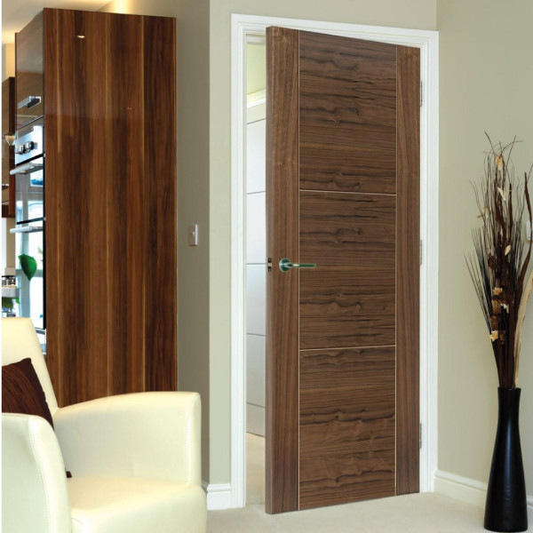 Mẫu cửa phòng đẹp giá rẻ tại Miền Tây