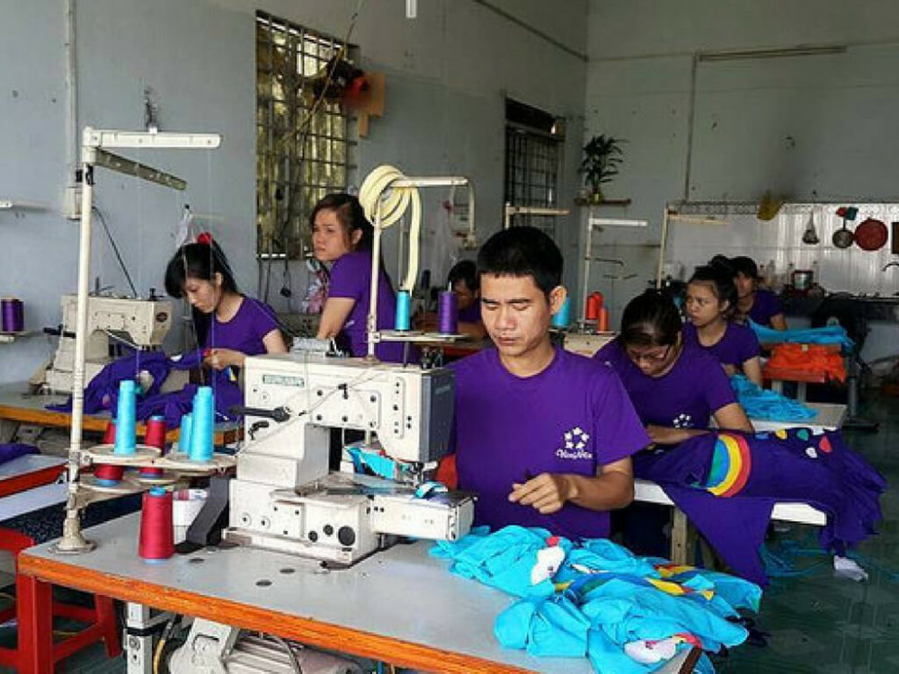 Cơ sở may áo thun cá sấu TPHCM (1)