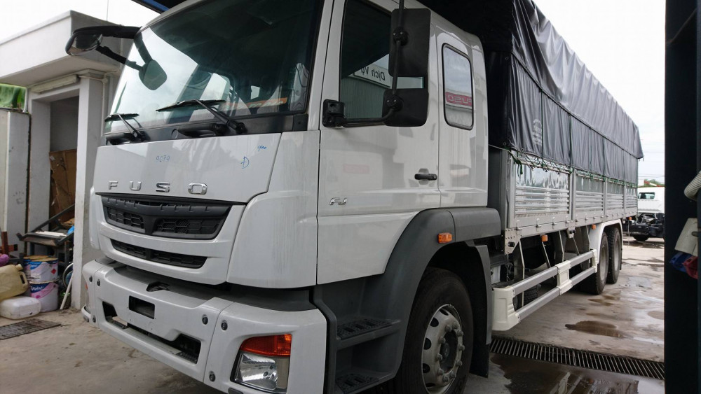 xe tải fuso fj 3 chân 15 tấn giá rẻ nhất
