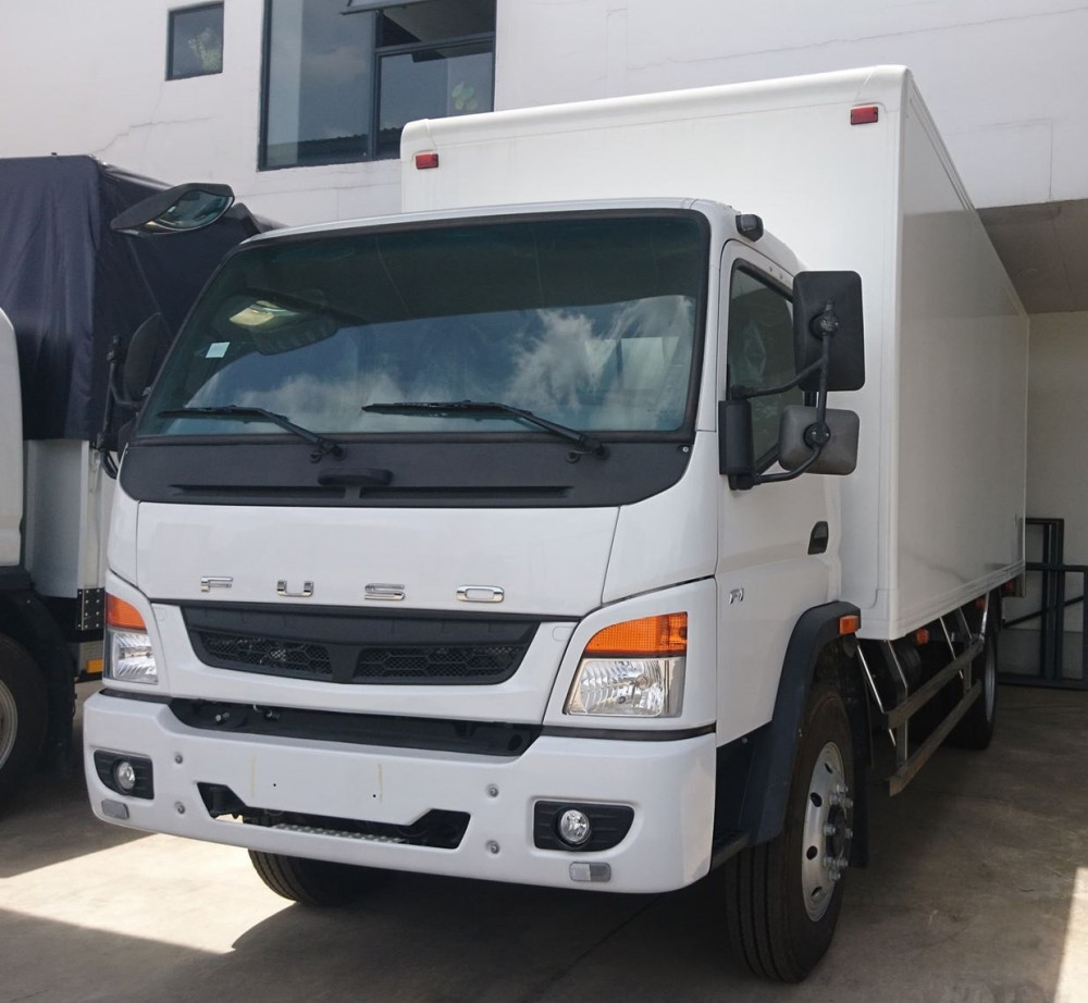 xe tải fuso fi thùng kín composite(2)